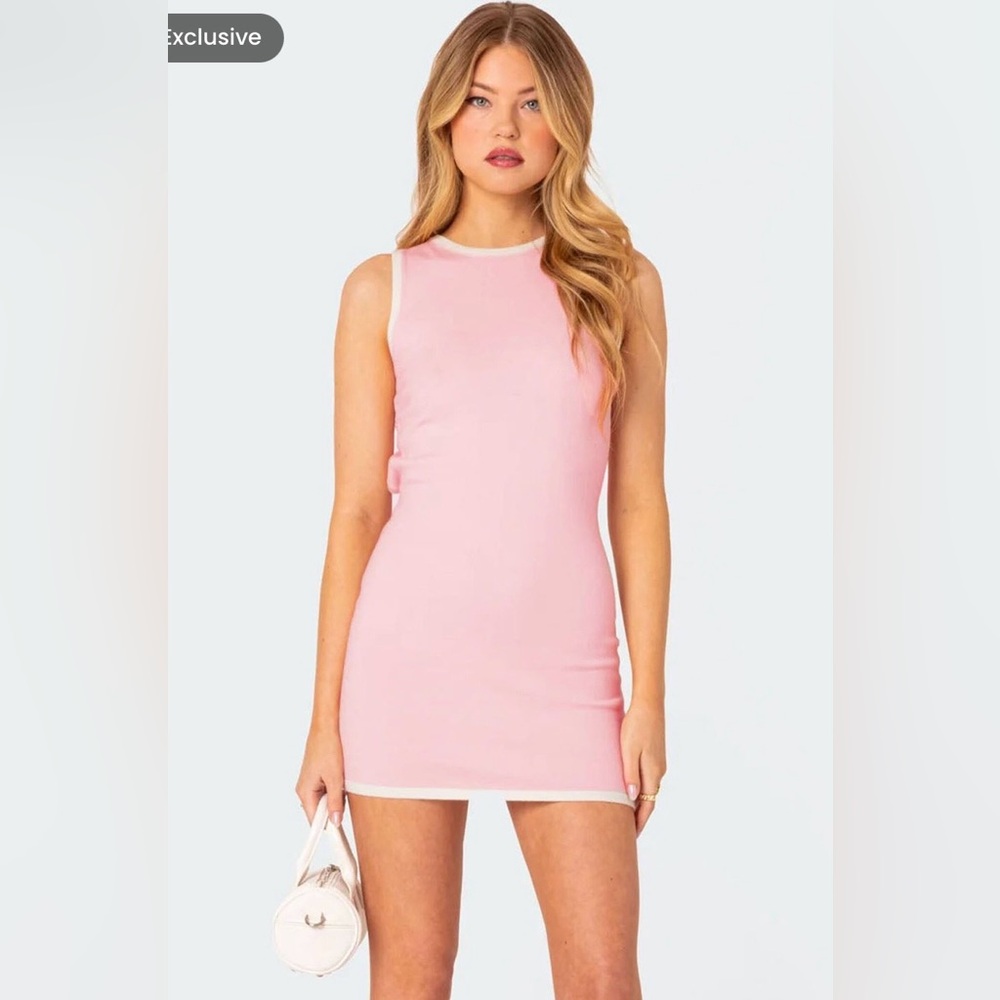 Edikted Back Cut Out Knitted Light Pink Mini Dress